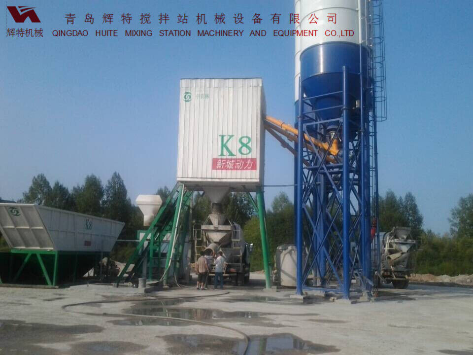 輝特混凝土攪拌站HZS50攪拌性能強(qiáng)，攪拌均勻、迅速，生產(chǎn)效率高