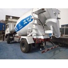 5m3混凝土罐車最新價格，億立攪拌罐車廠家直銷